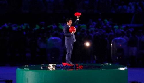 Bản tin tổng hợp Nhật Bản tuần 33 - ông shinzu abe xuất hiện trong lễ bế mạc Olympic Rio 2016 trong hình dạng của Super Mario